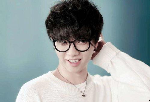 娱乐圈吃瓜华晨宇是谁,娱乐圈吃瓜界的焦点人物